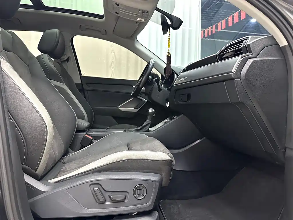 Audi Q3 — миниатюра 10