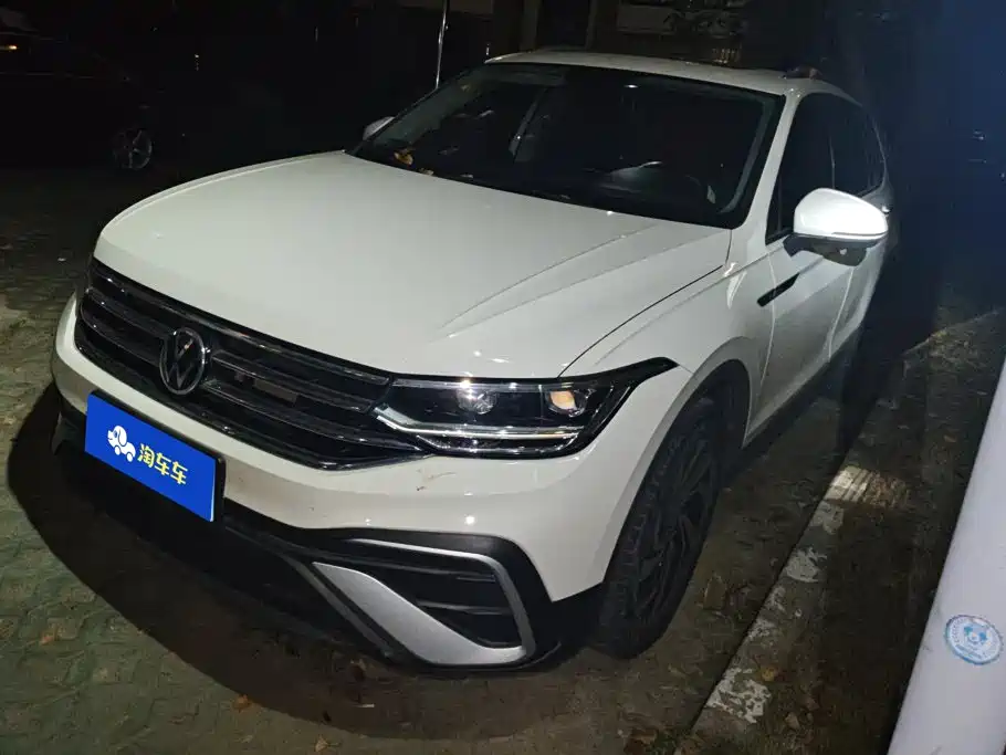 Volkswagen Tiguan L