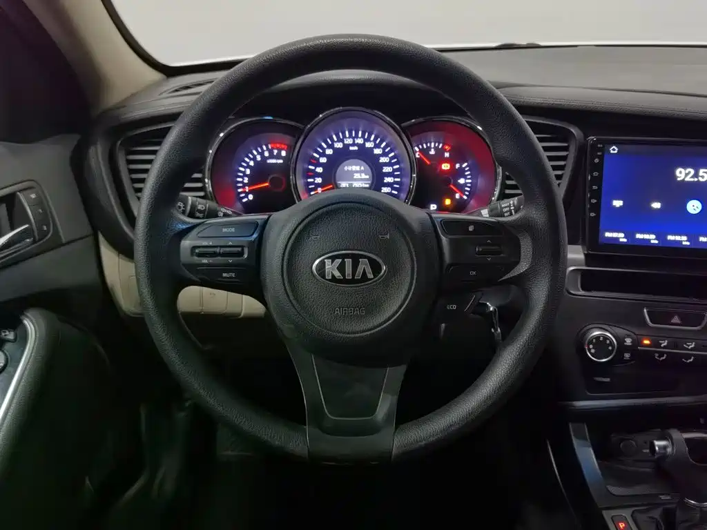Kia K5 — миниатюра 11