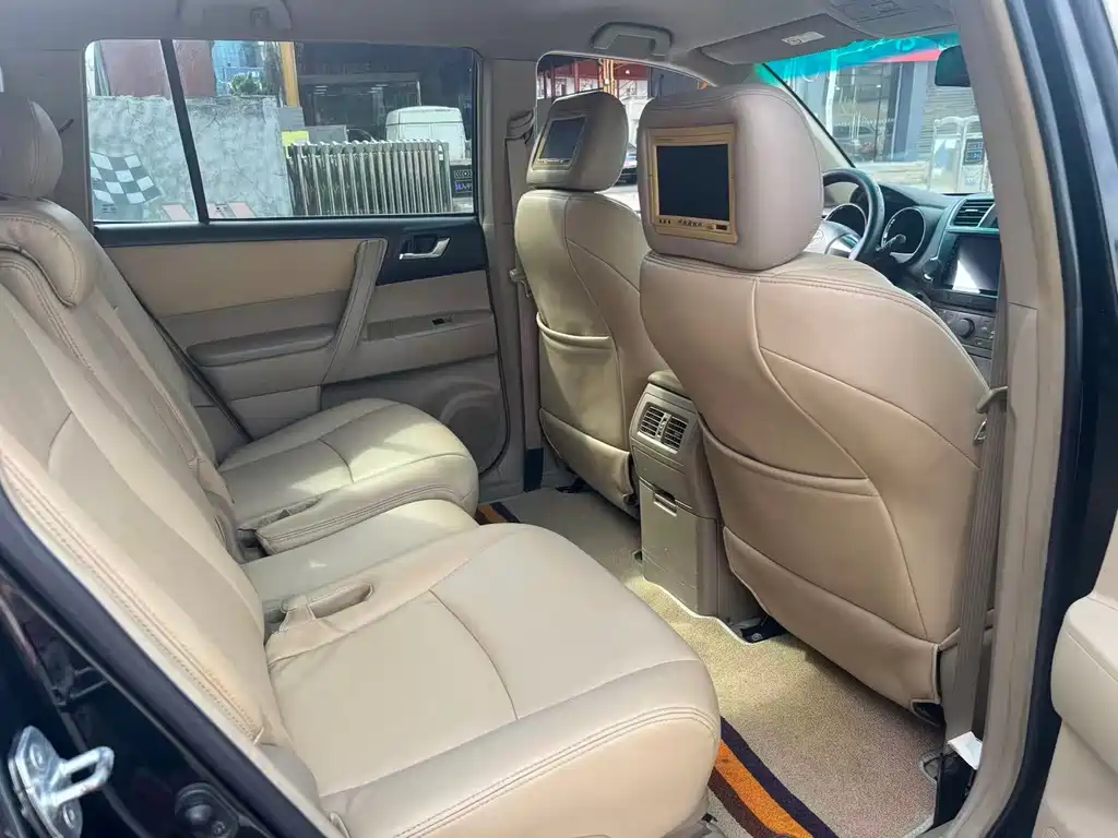 Toyota Highlander — миниатюра 5