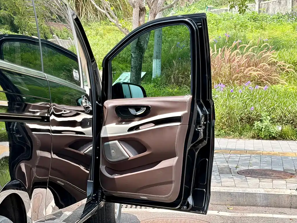 Mercedes-Benz Vito — миниатюра 32