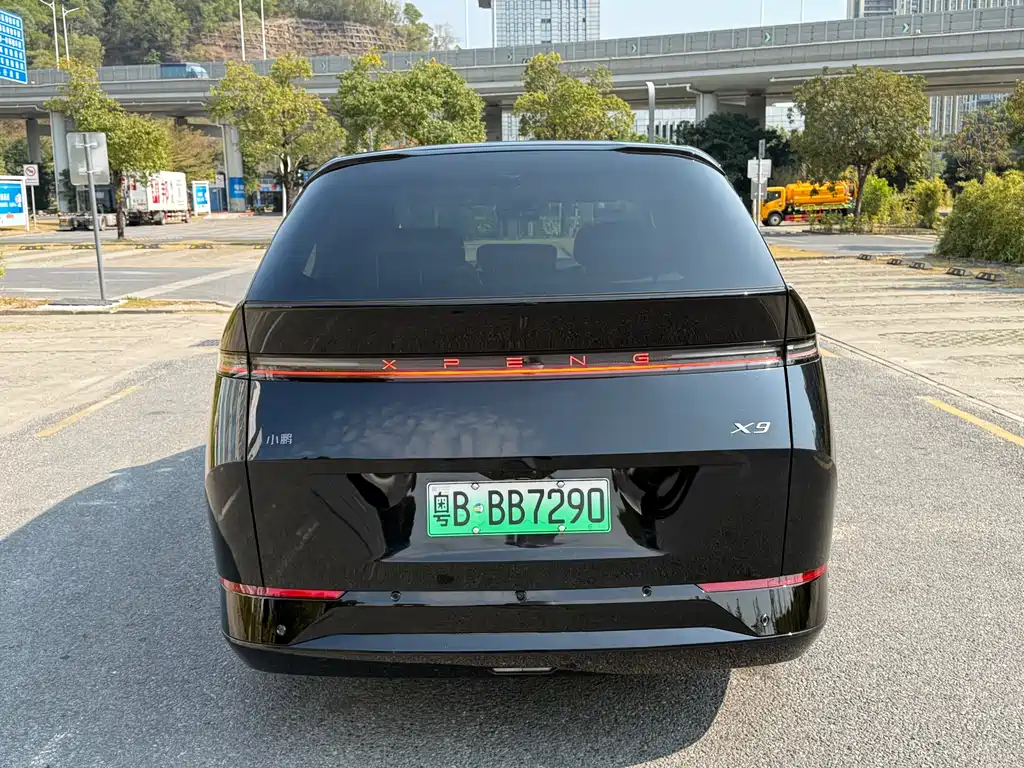 XIAOPENG X9