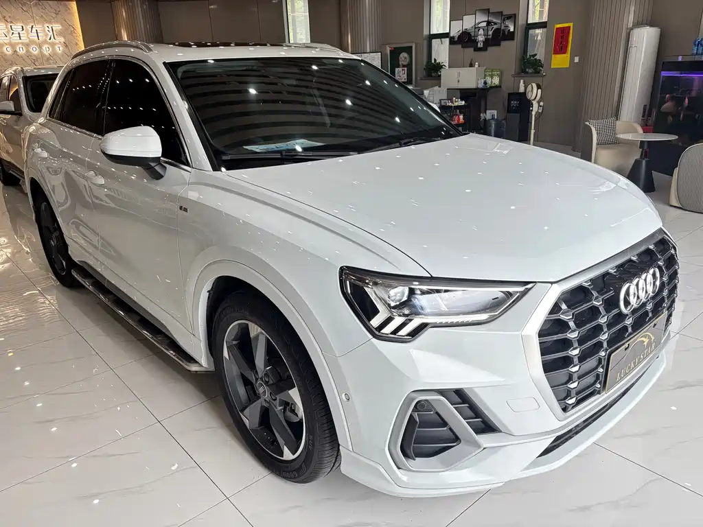 Audi Q3 2022 35 TFSI Fashion