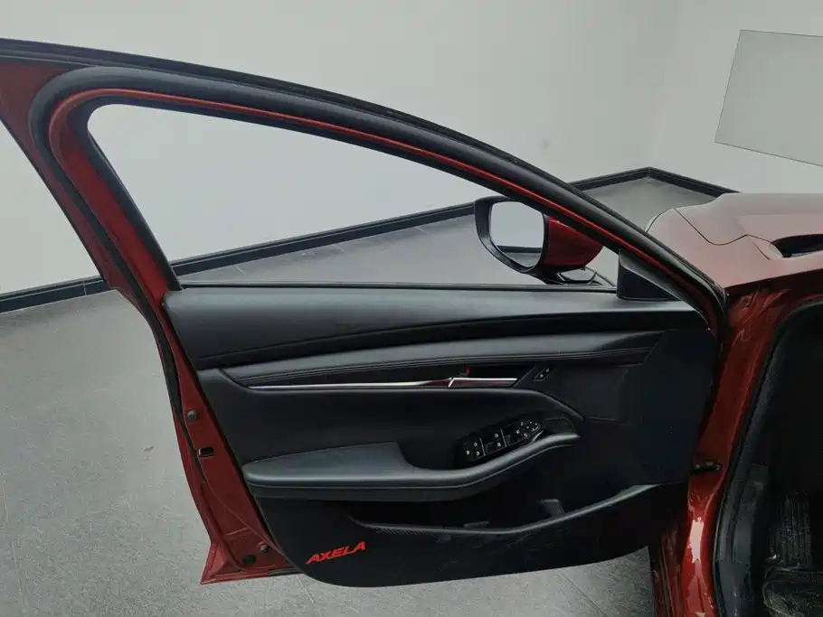 Mazda 3 Axela — миниатюра 7