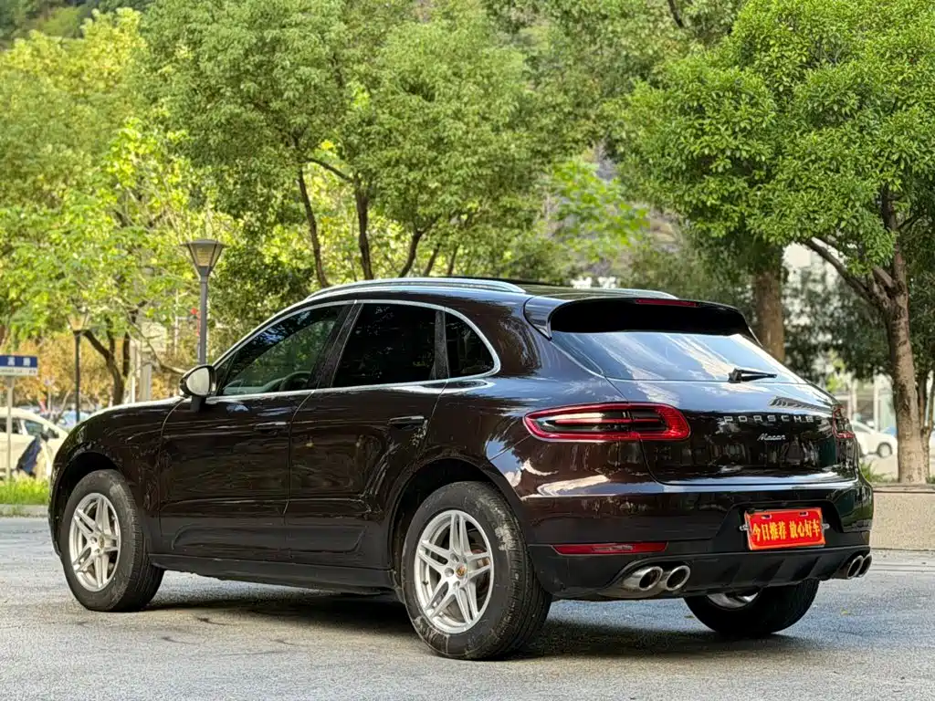 Porsche Macan — миниатюра 4