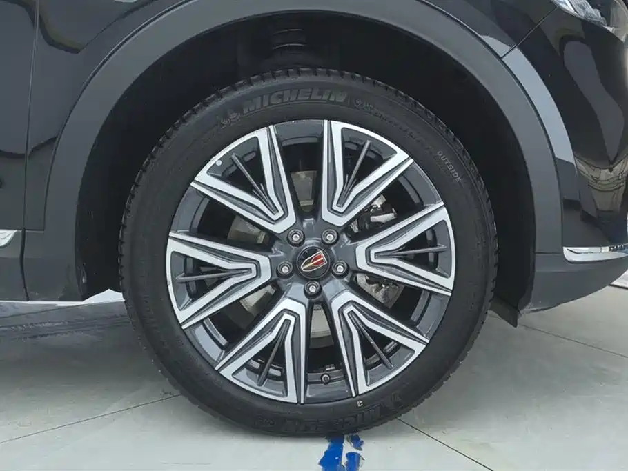 Hongqi HS5 2022 2.0T
