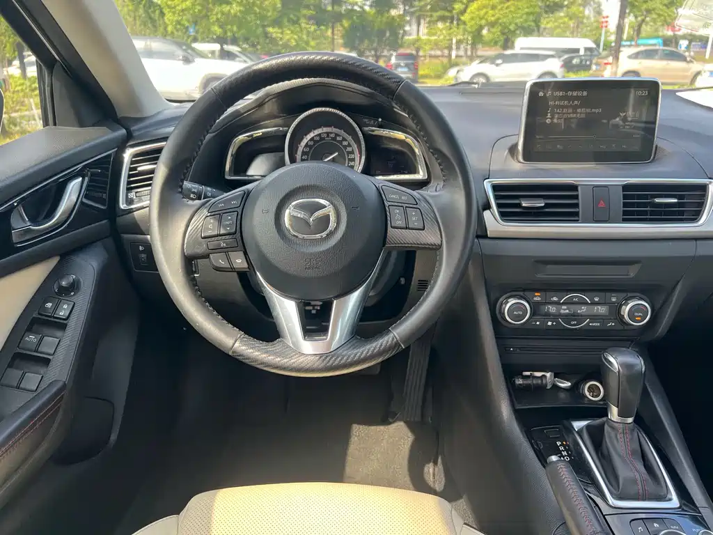 Mazda 3 Axela — миниатюра 12