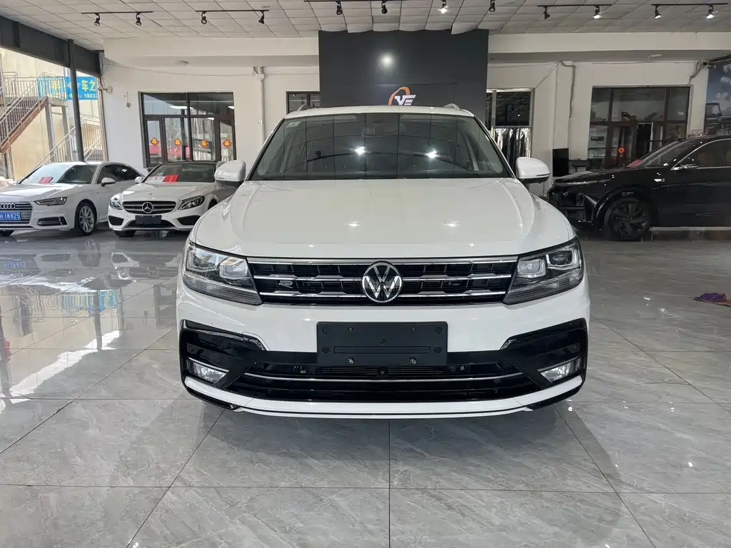 Volkswagen Tiguan L L 2021 330TSI AT R-Line Flagship