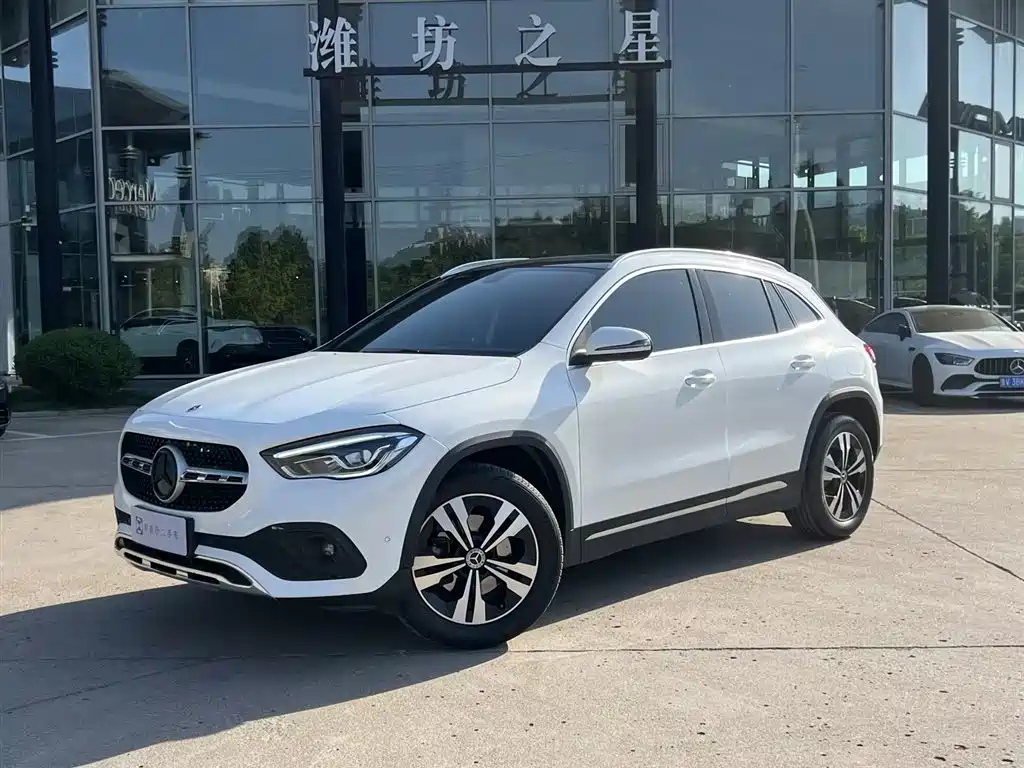 Mercedes-Benz GLA 2021