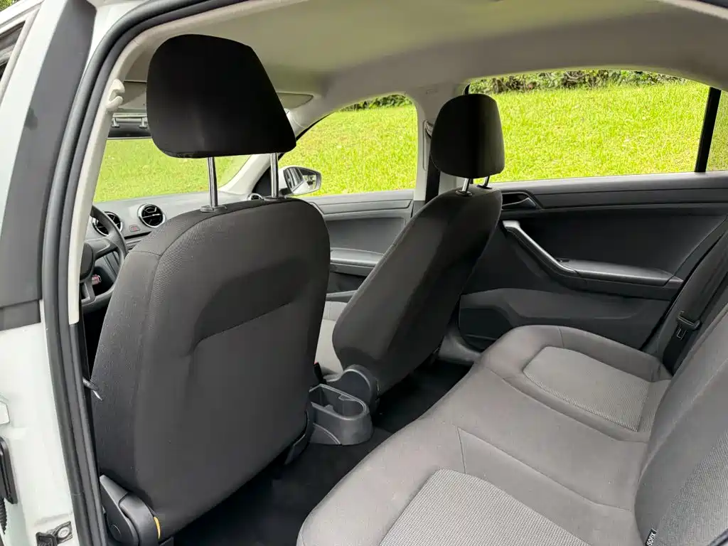 Volkswagen Jetta — миниатюра 11