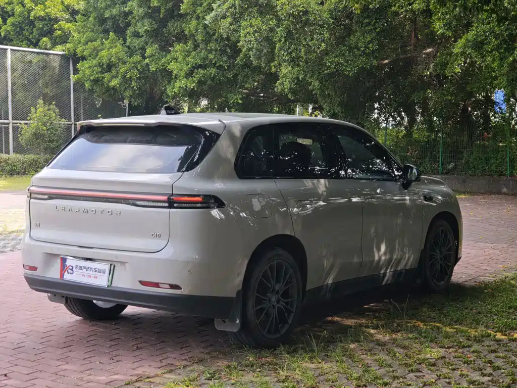 Leapmotor Leapmotor C10 — миниатюра 7