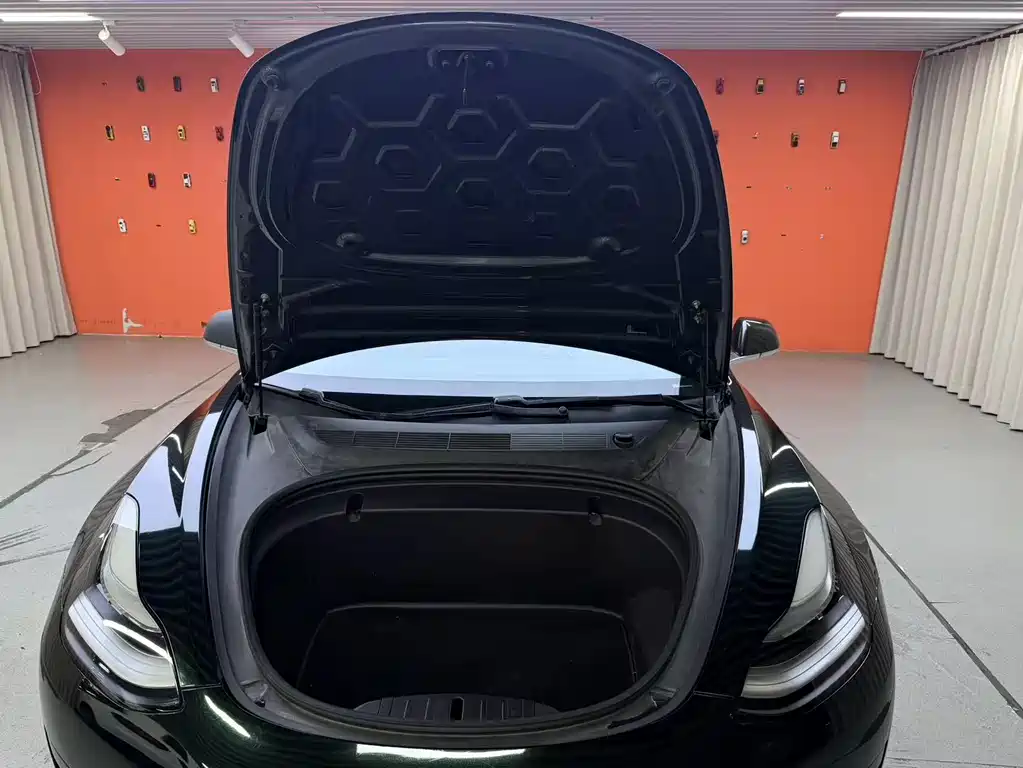 Tesla Model 3 — фотографии объявления, Фото 13