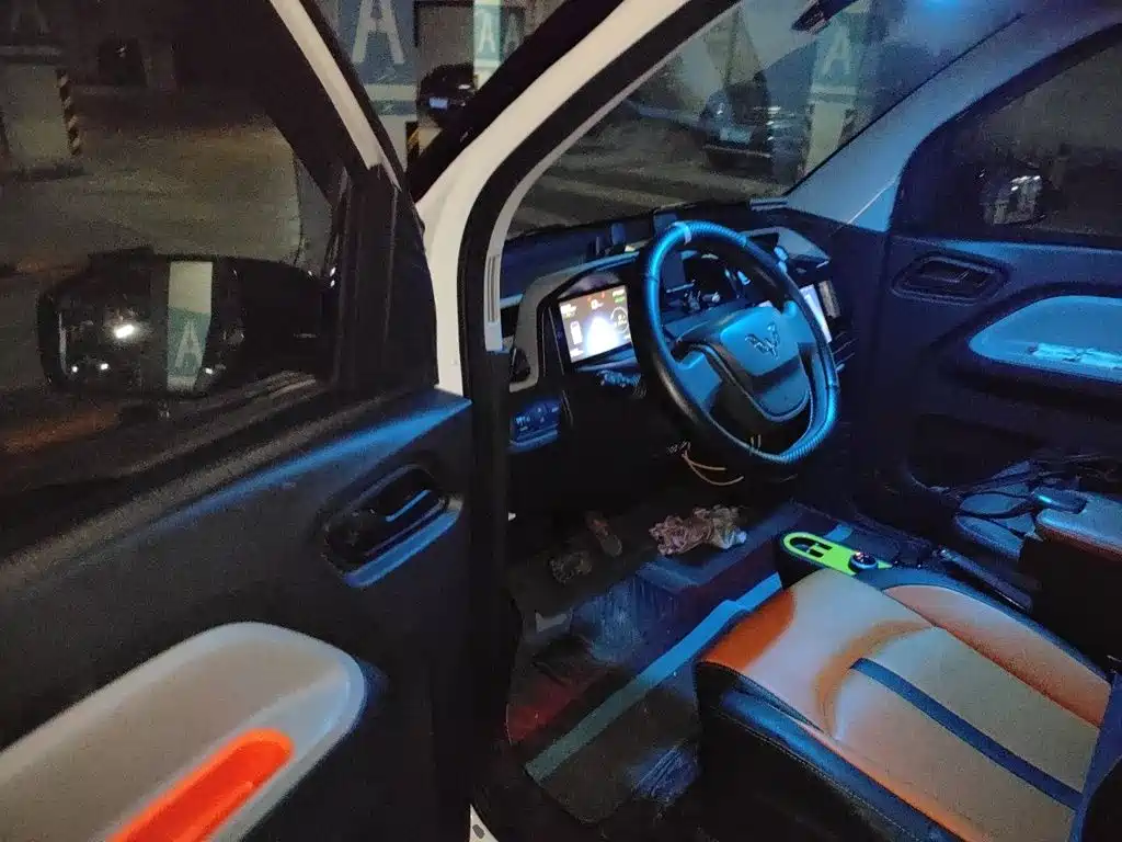 Wuling MINIEV — миниатюра 17