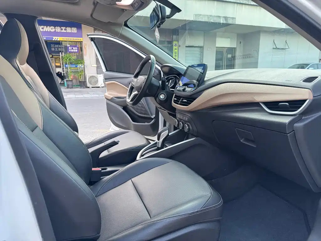 Chevrolet Cavalier — миниатюра 11
