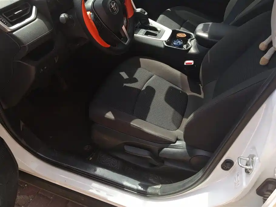 Toyota RAV4 2022 2.0L CVT