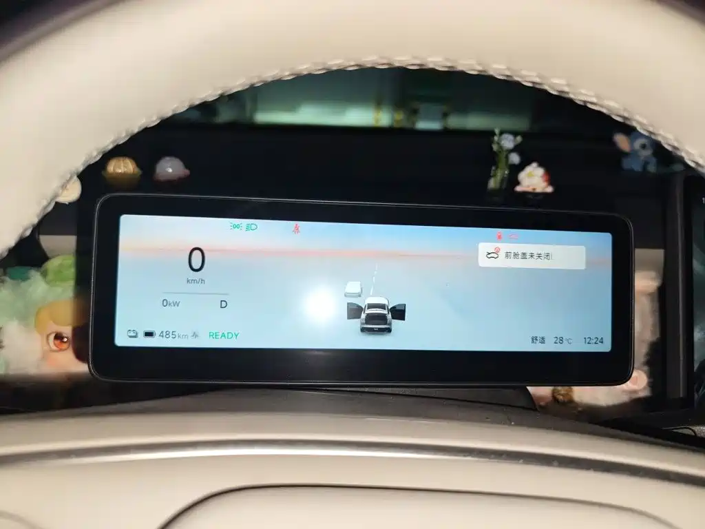 Leapmotor Leapmotor B01 — миниатюра 7