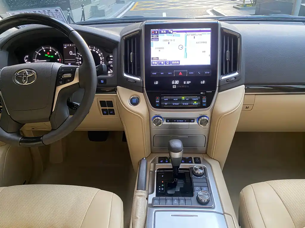 Toyota Land Cruiser — миниатюра 12