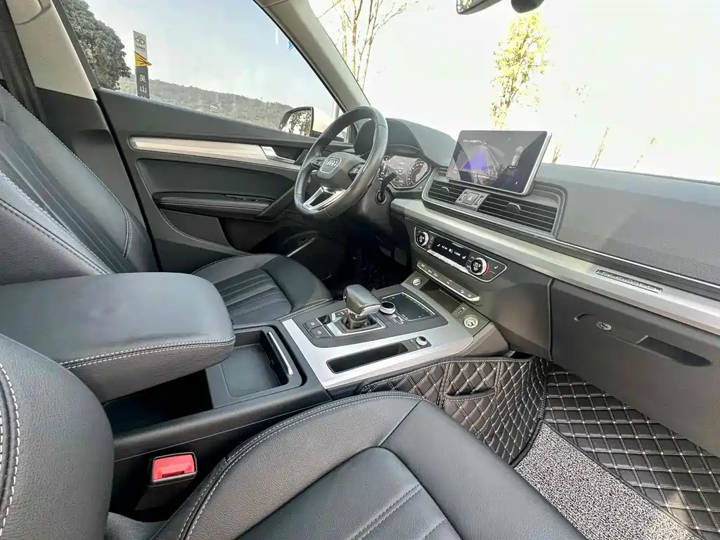 Audi Q5L — миниатюра 5