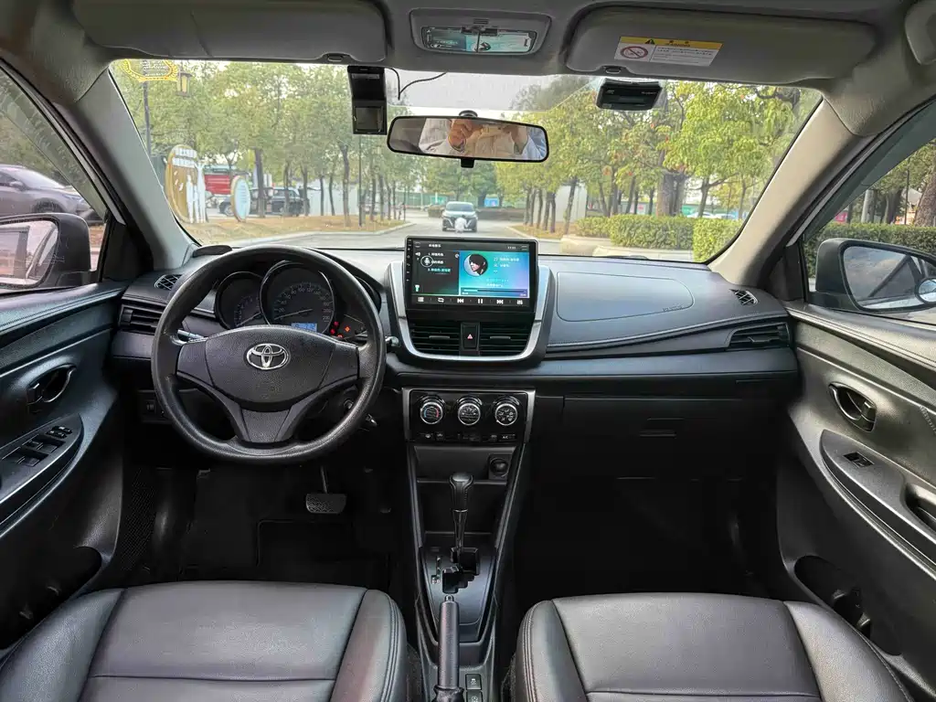 TOYOTA VIOS