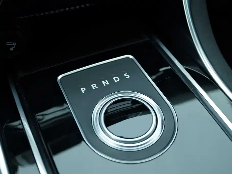 Jaguar XE 2015 2.0T 240PS R-Sport