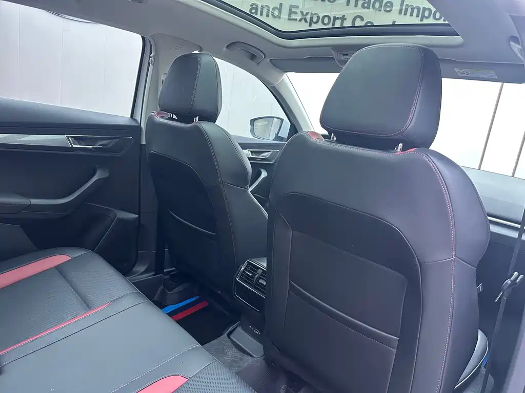 Skoda Karoq - фото 21