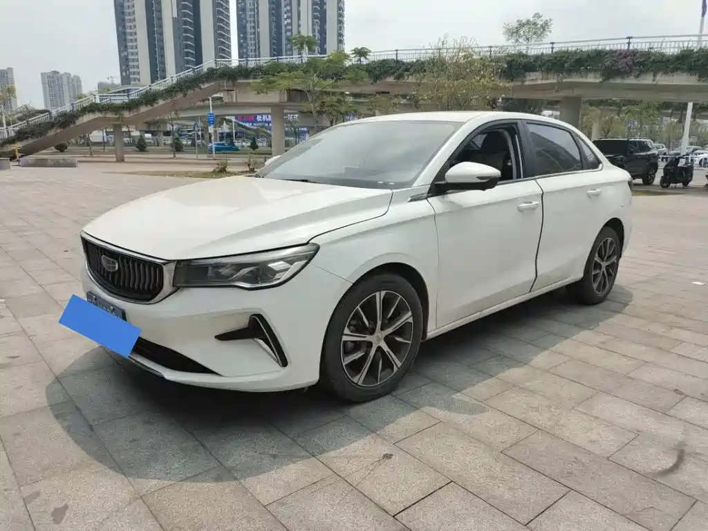 Geely Emgrand 2023