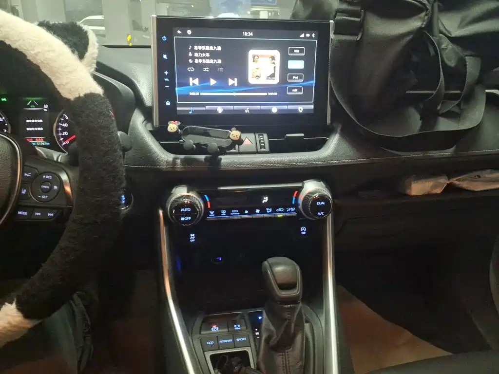 Toyota Wildlander — миниатюра 9