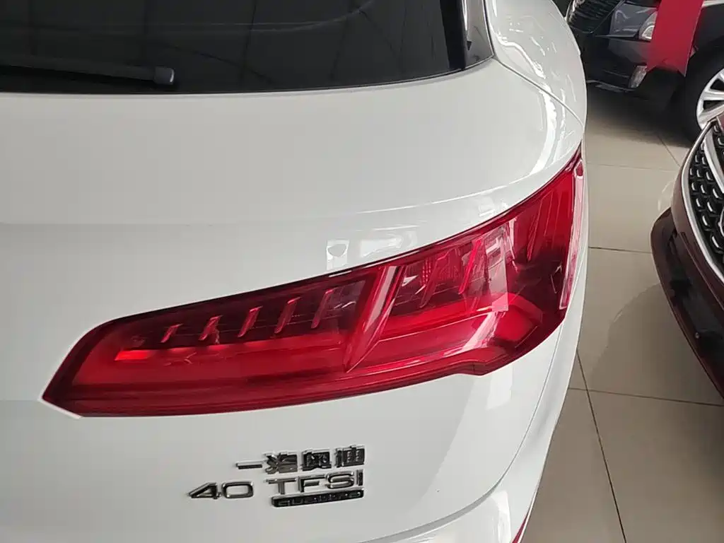 Audi Q5L — миниатюра 8