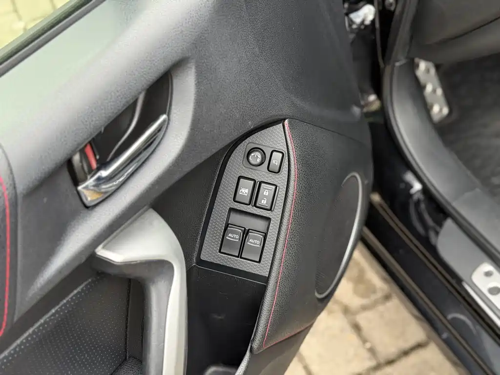 Toyota 86 2017 2.0L MT Luxury