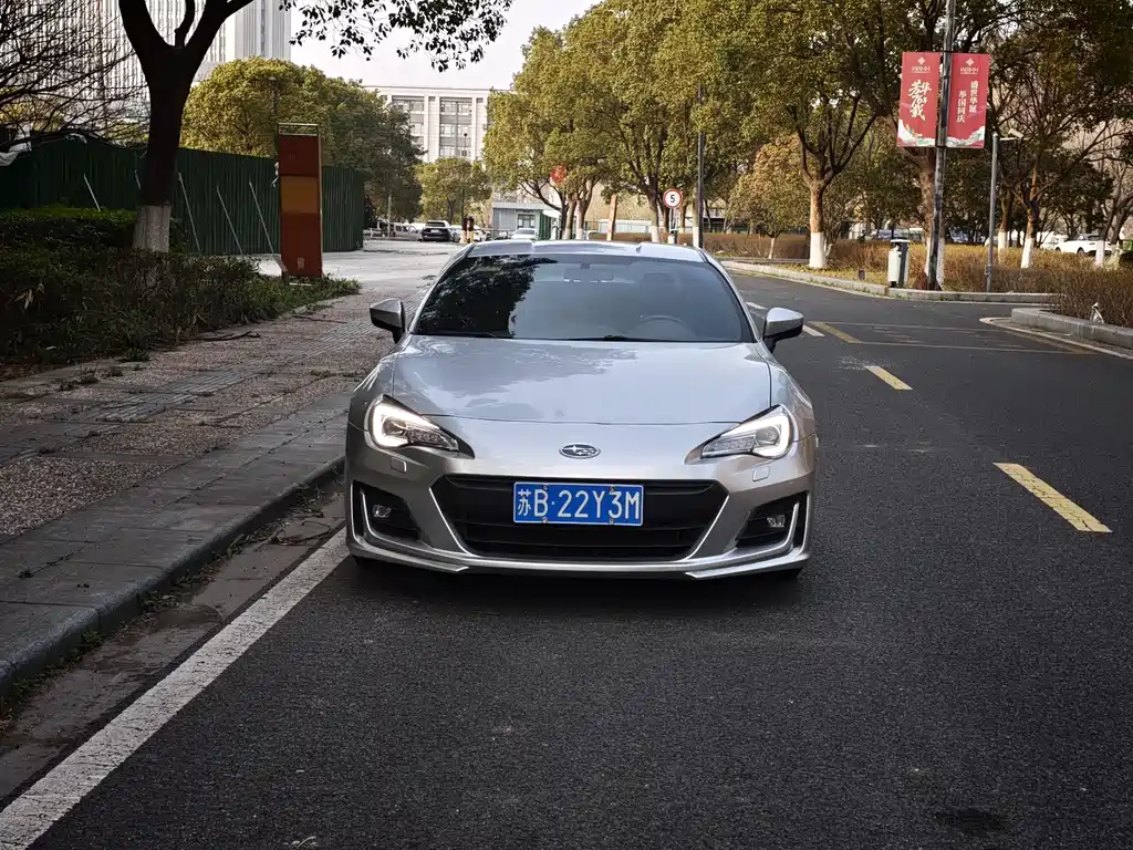 SUBARU BRZ
