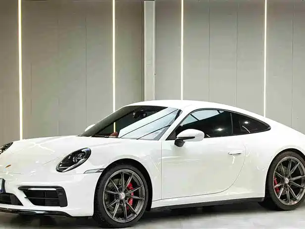Porsche 911 2021