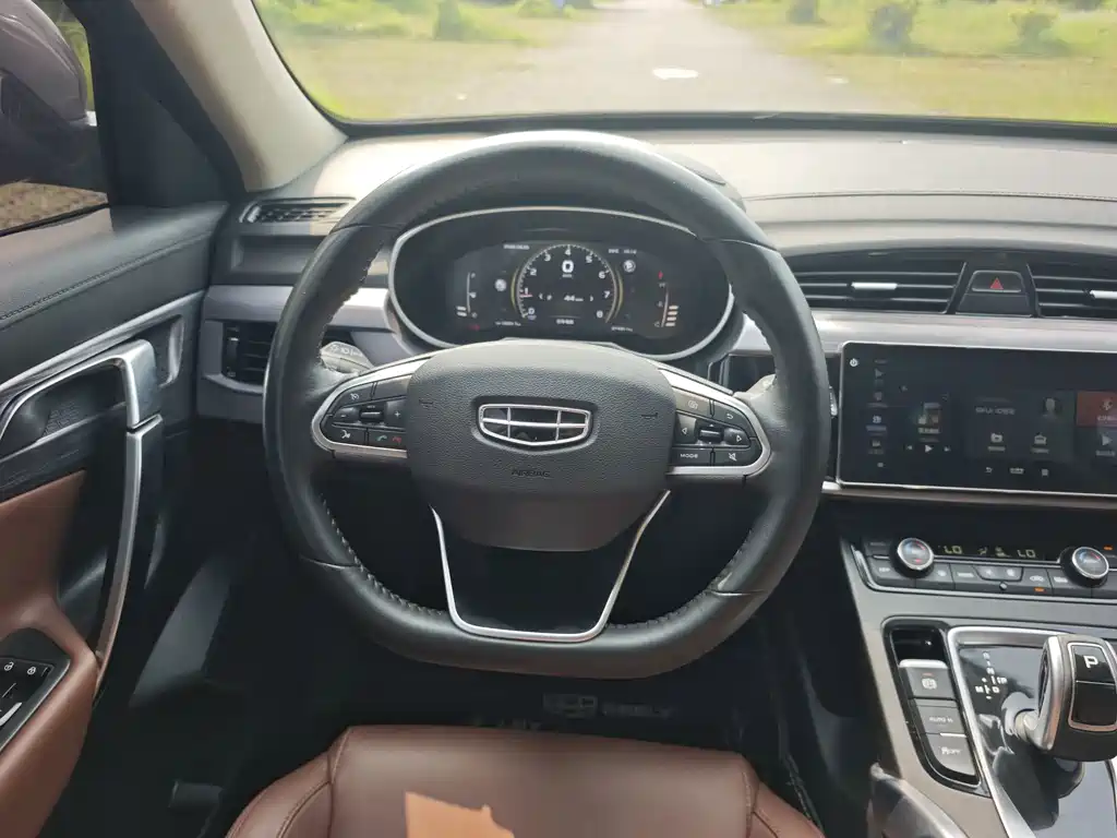 Geely Boyue — миниатюра 16