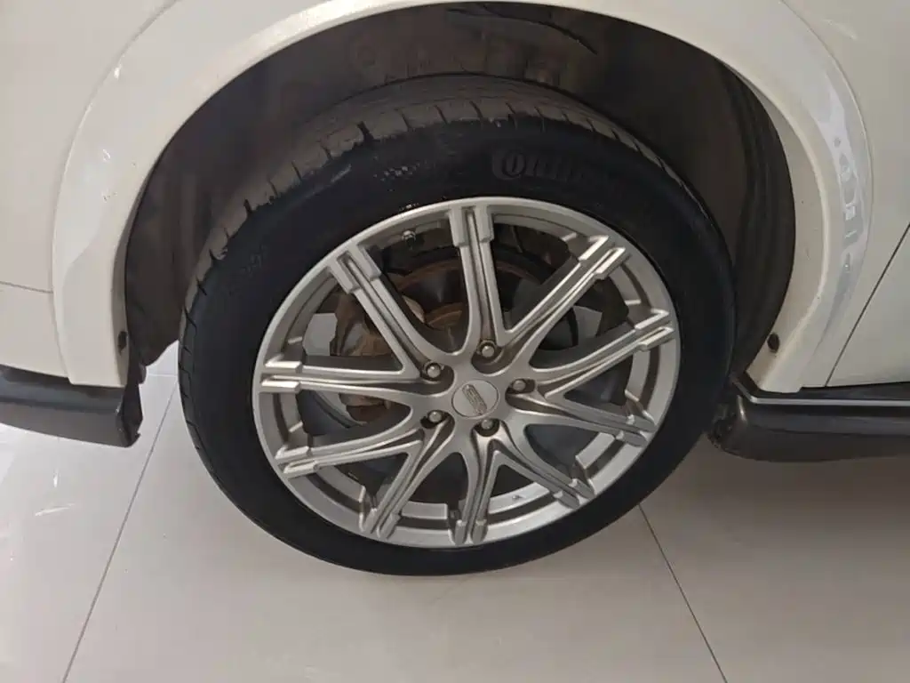 Infiniti ESQ — миниатюра 23