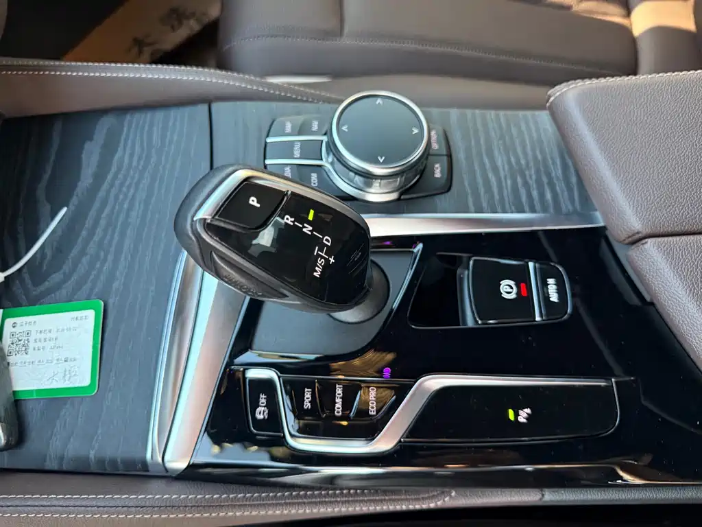BMW 5 Series — миниатюра 28