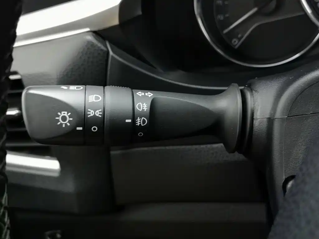 Toyota Corolla — миниатюра 21