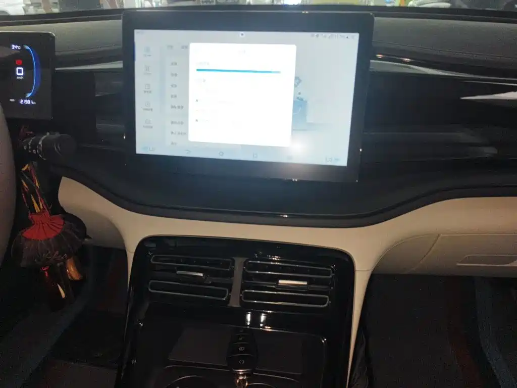 BYD Qin PLUS — миниатюра 9