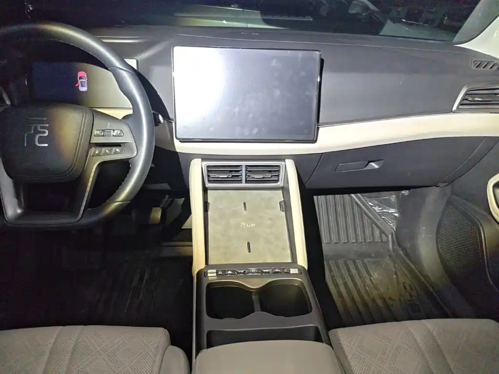BYD Yuan UP — миниатюра 13