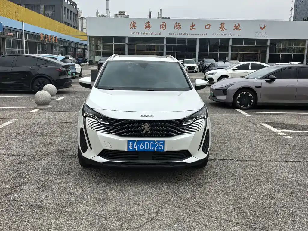 Peugeot 4008 — миниатюра 2