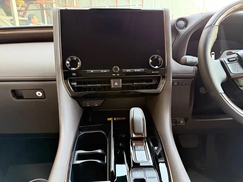 Toyota Alphard 2025 2.5L Premium