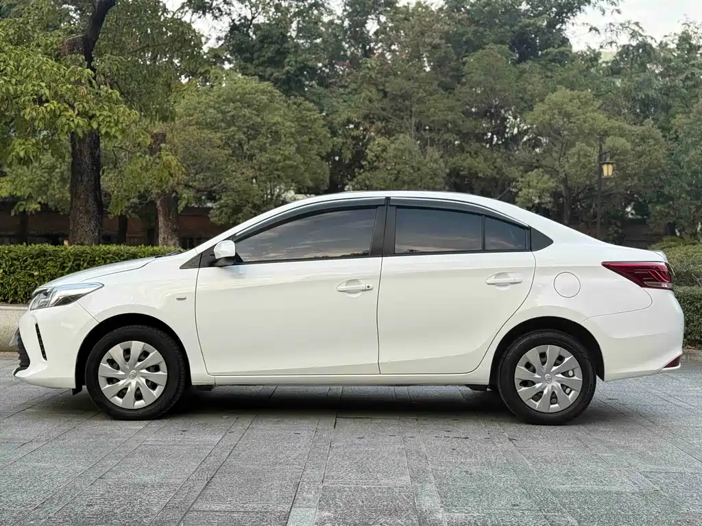 TOYOTA VIOS