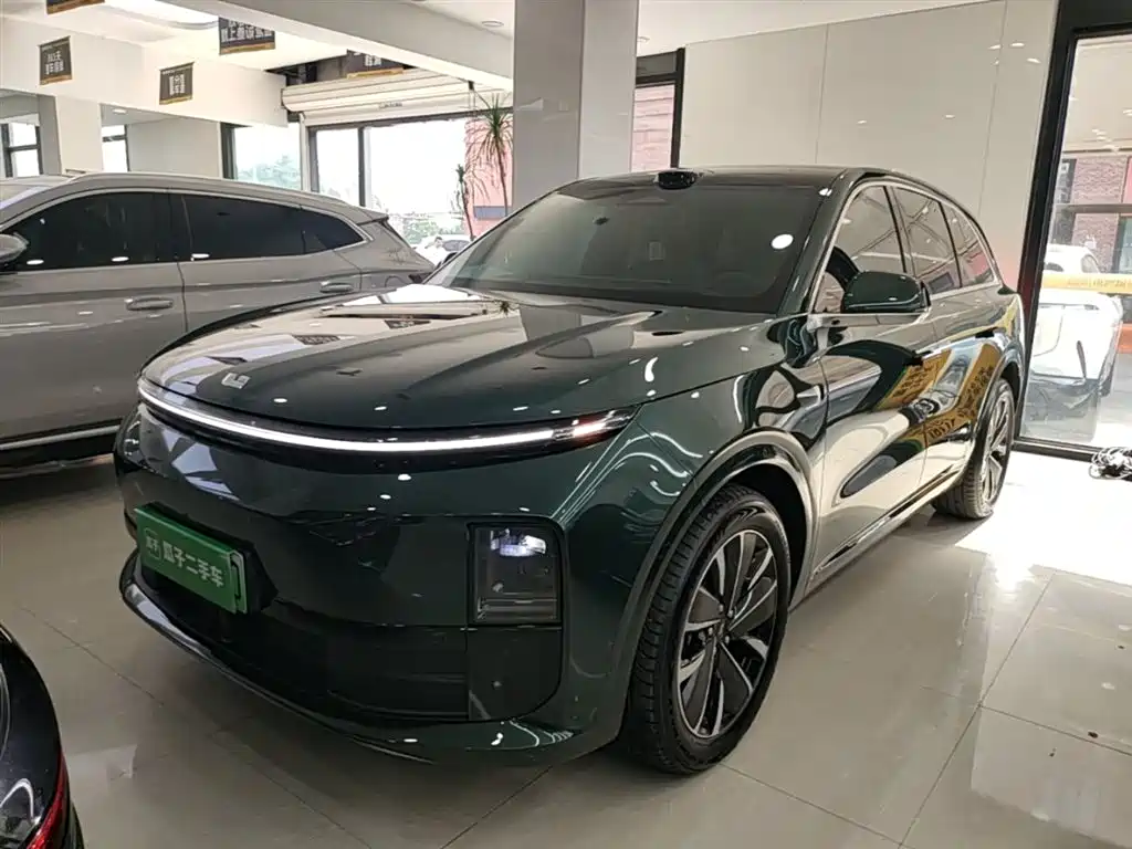 Li Auto Li L6 2025