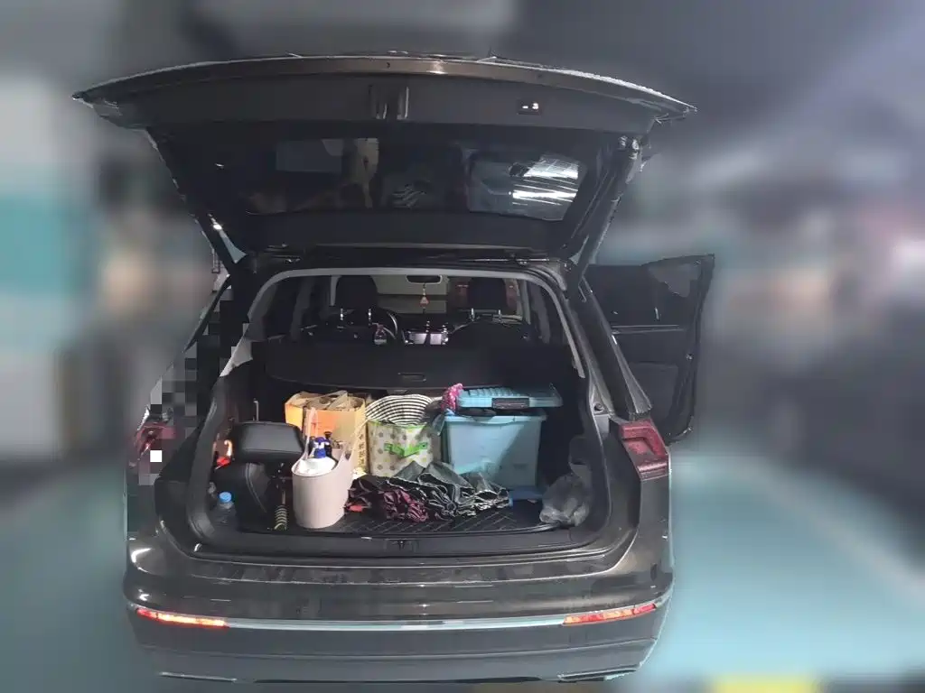 Volkswagen Tiguan L — миниатюра 10