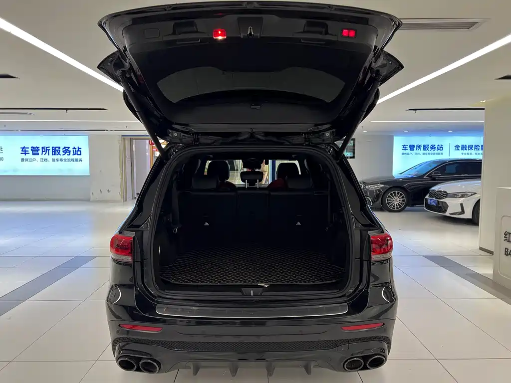 MERCEDES-BENZ GLB AMG