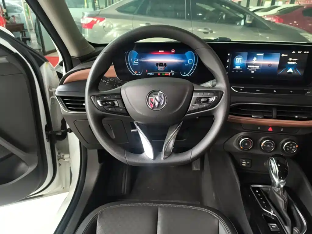 Buick Verano — миниатюра 11