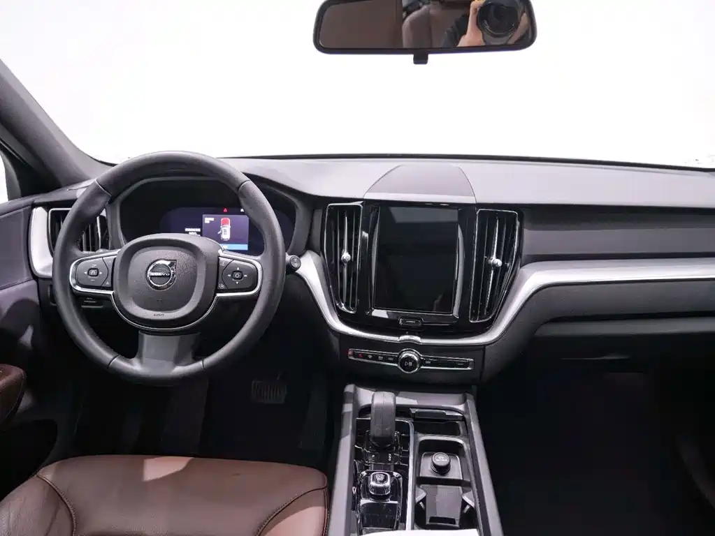 Volvo XC60 — миниатюра 9