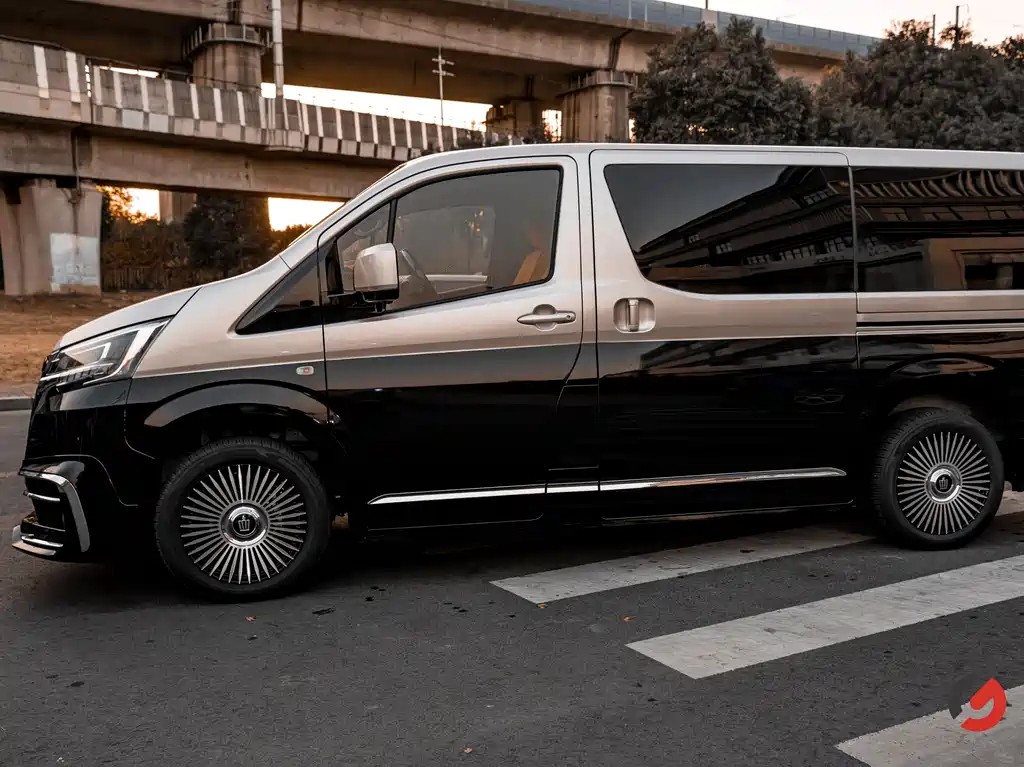 Toyota HiAce 2025 3.5L AT