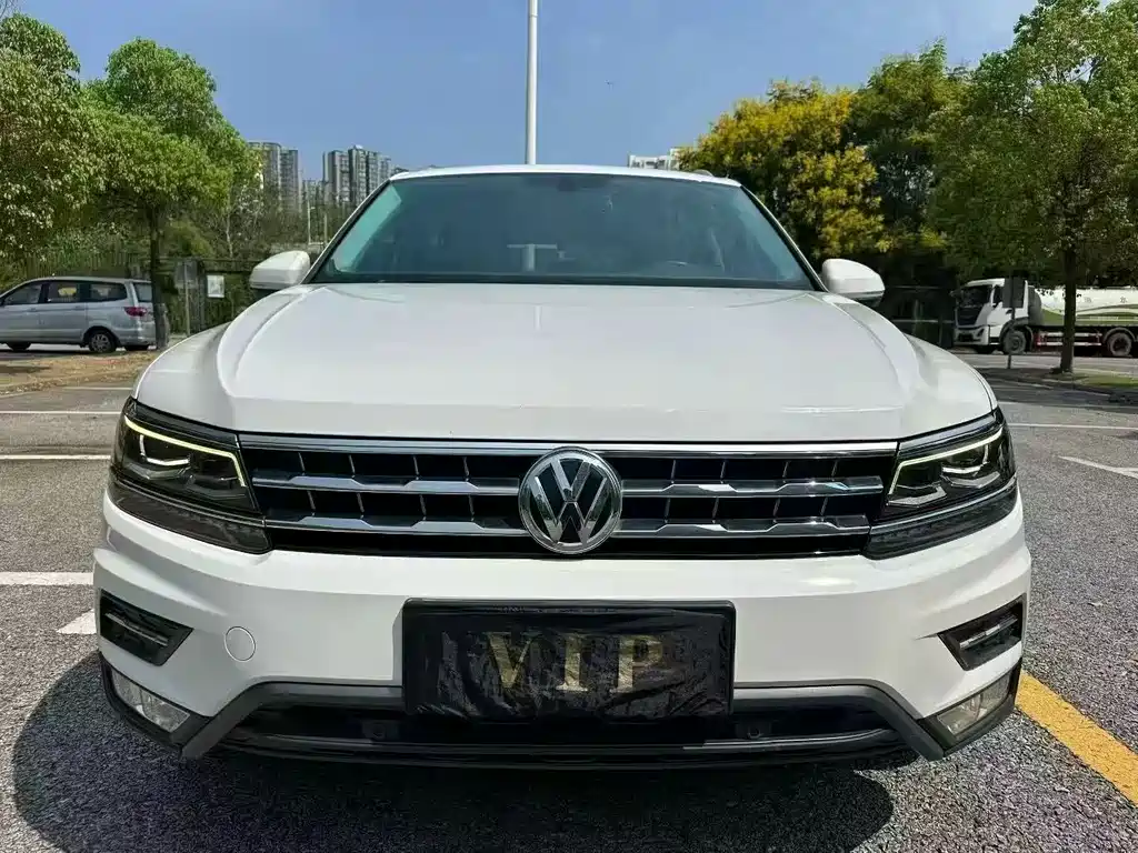 Volkswagen Tiguan L L 2017 380TSI AT Flagship