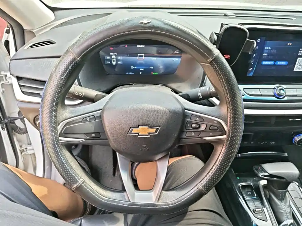 Chevrolet Menlo — миниатюра 11