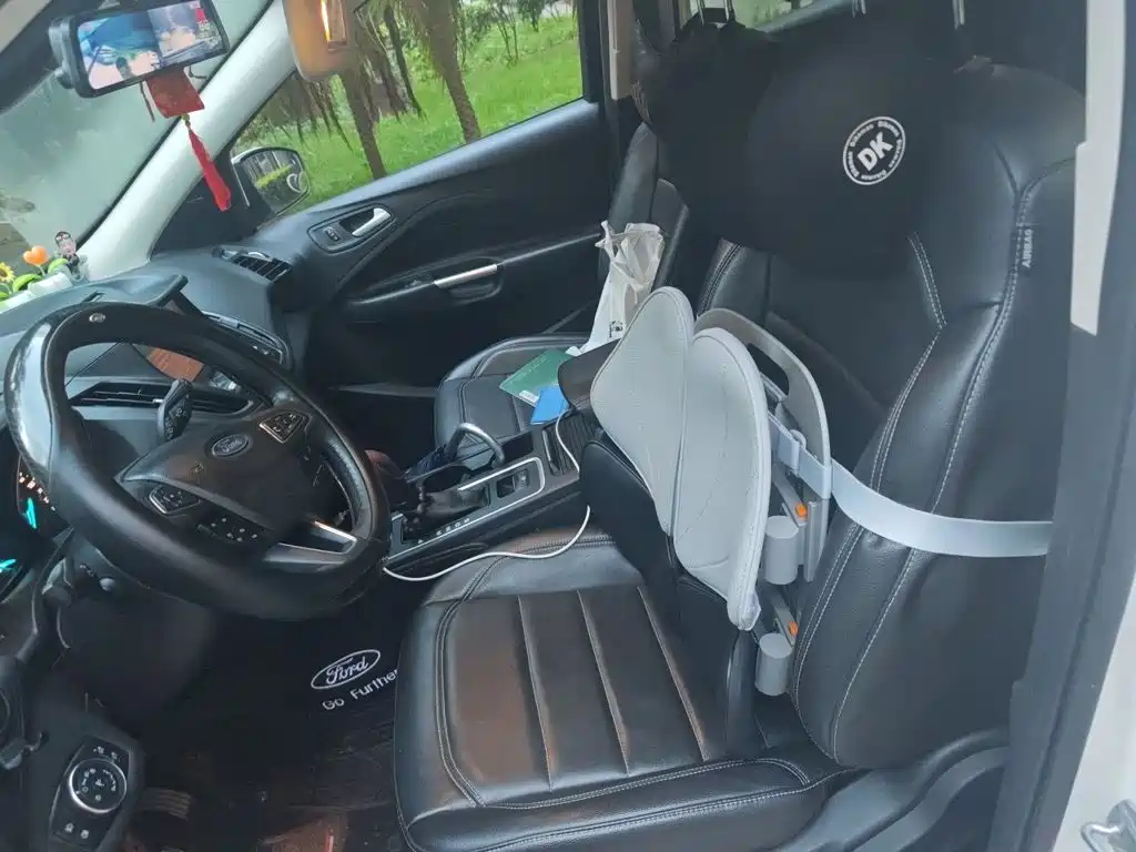 Ford Kuga — миниатюра 11