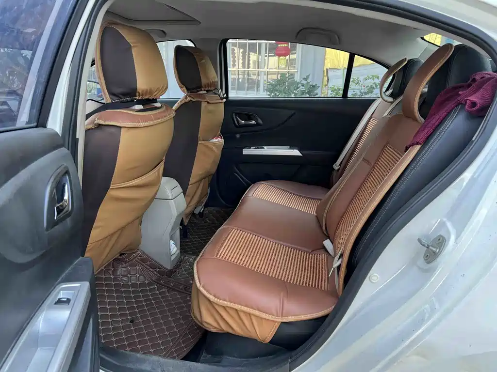 Dongfeng A30 2014 1.5L AT